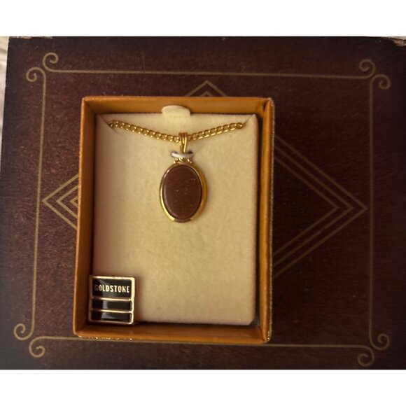Vintage Goldstone Oval Pendant Necklace With Gold-Tone Chain In Gift Box - Picture 2 of 7